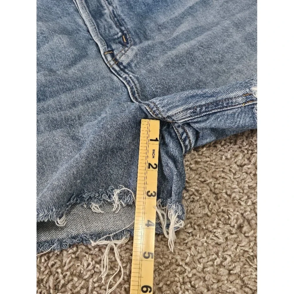 Madewell Pleated Denim Shorts Light Wash Blue Button Fly Raw Hem Women Size 27